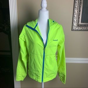 Avalanche Wind Breaker